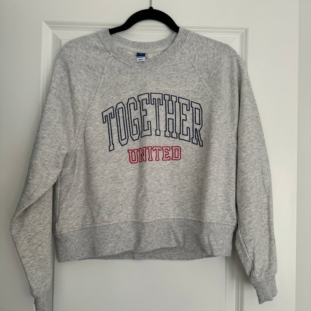 Old navy women’s crewneck 4th of July patriotic sweatshirt sweater Small 4 6